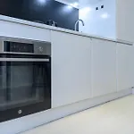 Stylish Retreat In The Heart Of - Pass The Keys Apartament *