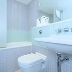 Stylish Retreat In The Heart Of - Pass The Keys * Leeds (West Yorkshire)