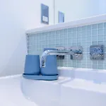 Stylish Retreat In The Heart Of - Pass The Keys Apartament