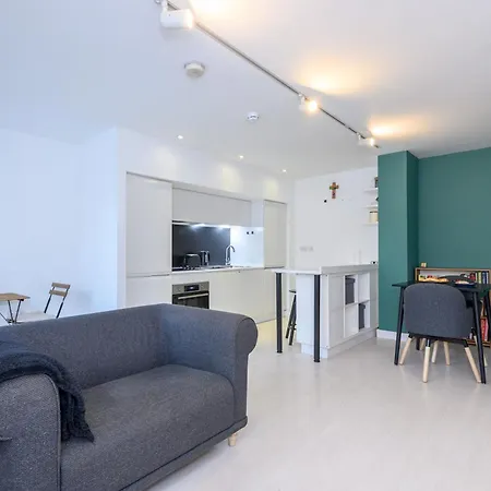 Stylish Retreat In The Heart Of - Pass The Keys Appartement