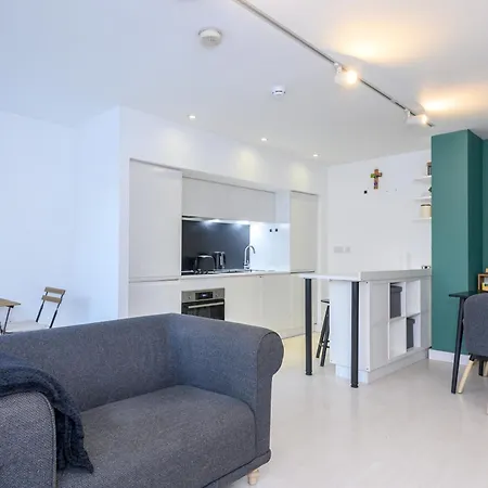 Stylish Retreat In The Heart Of - Pass The Keys * Лідс