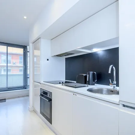 Appartement Stylish Retreat In The Heart Of - Pass The Keys *