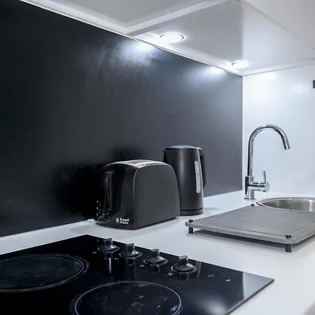 Διαμέρισμα Stylish Retreat In The Heart Of - Pass The Keys *