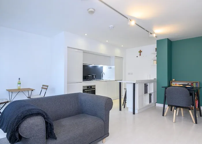 Stylish Retreat In The Heart Of - Pass The Keys * Лідс