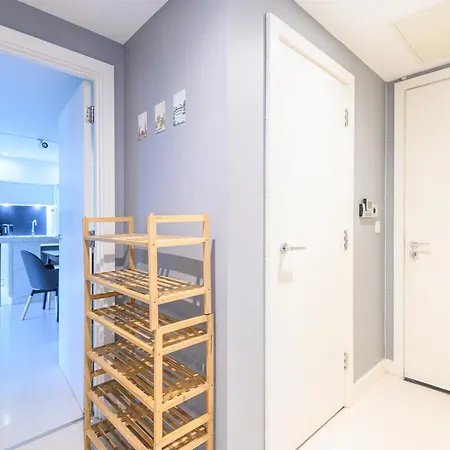 Stylish Retreat In The Heart Of - Pass The Keys * Leeds (West Yorkshire)